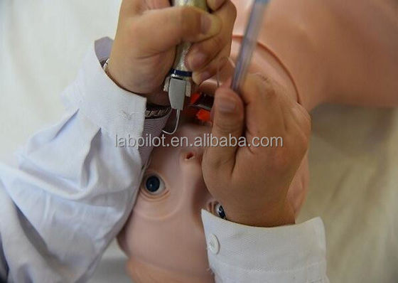 2対1のCPR と トラケアル 管管化 人形 で 緊急 対応 の 技能 を 向上 さ せる
