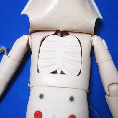プロフェッショナル看護師学校 子供のCPRと柔軟な小児ケア訓練のためのマニキン
