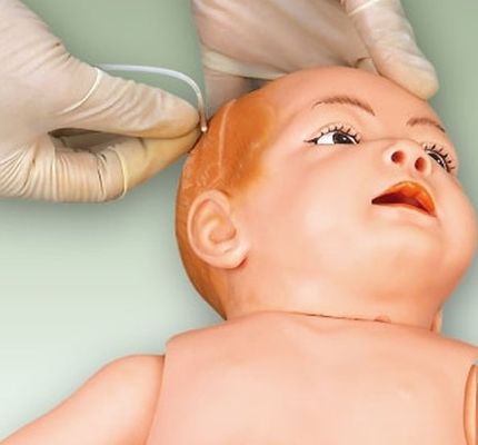 新生児の看護と直管訓練人形 女性と子供の特別病院